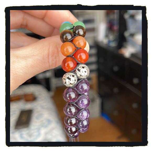 💕Beautiful Chakra Macrame Bracelet Adjustable Real Gemstones💕 - Picture 5 of 6